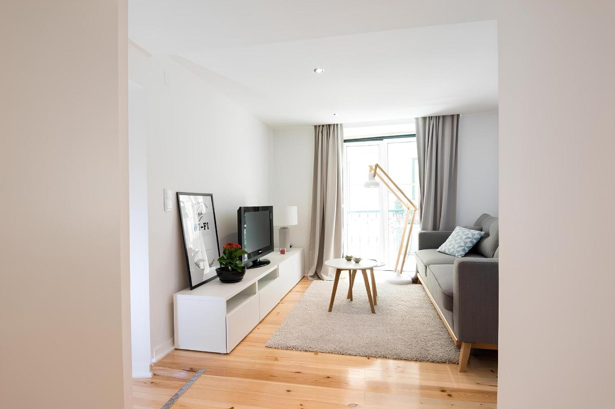 דירות Casa Do Castelo 2- Work Or Relax In The Historic Heart Of Lisbon! מראה חיצוני תמונה